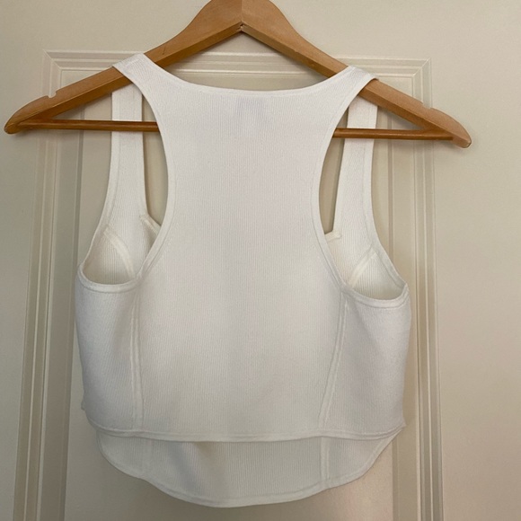 Aritzia - SunDeh white crop - Size Large - Picture 3 of 3